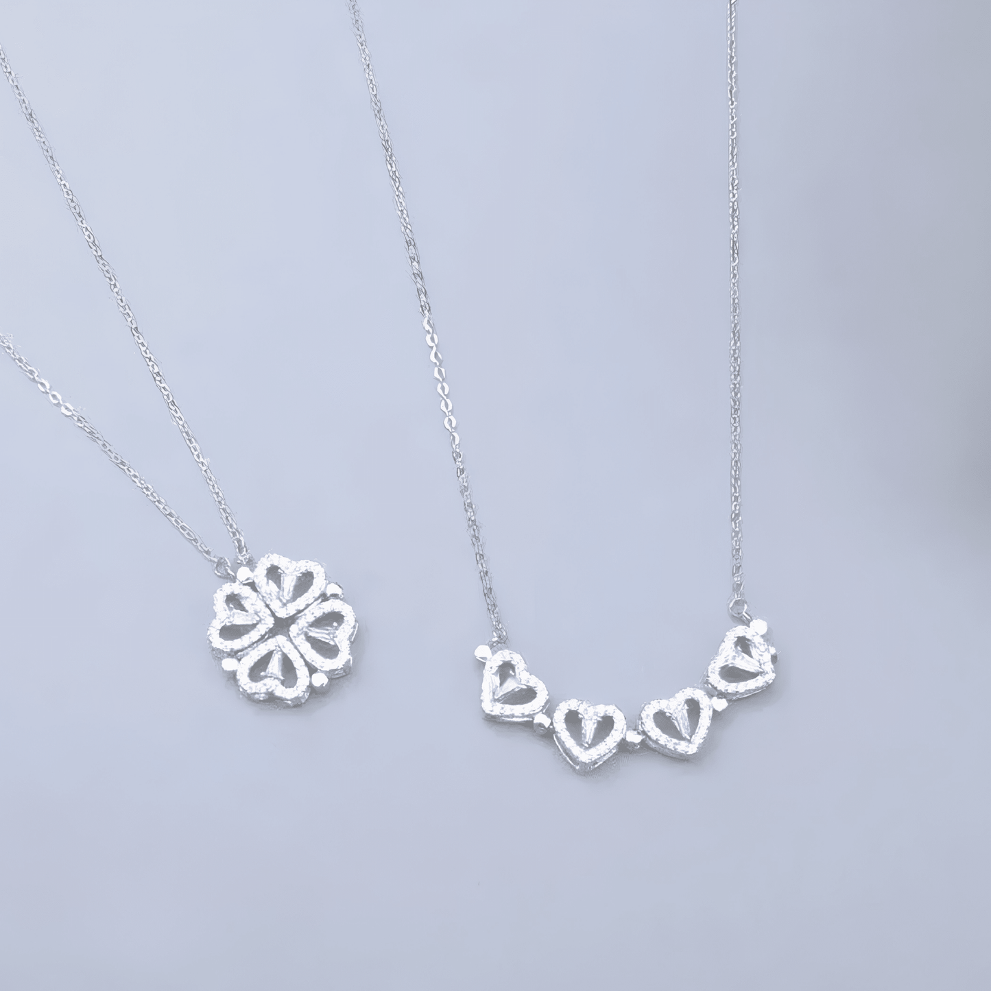 4-Leaf Clover Magnetic Heart Necklace – Gold & Silver